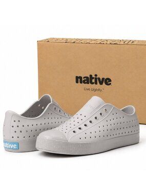 Native Jefferson Adults Unisex Slip-On Water Shoes Mist Grey Speckles M11 EVA